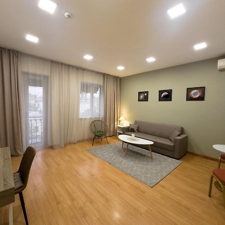 Rest Apartments By Nava Hotel 예레반 외부 사진